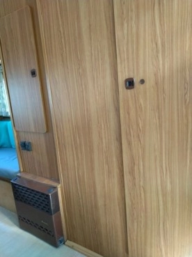                         Kamper samochód kempingowy Ford - zdjęcie 7
                        