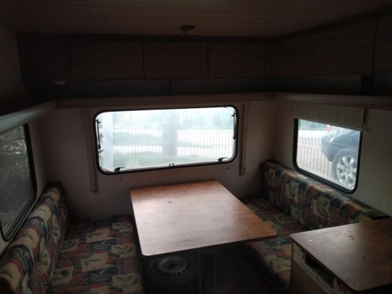                         Przyczepa kempingowa Burstner 4405 - zdjęcie 3
                        