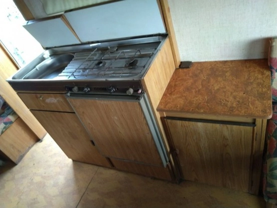                         Przyczepa kempingowa Burstner 4405 - zdjęcie 4
                        