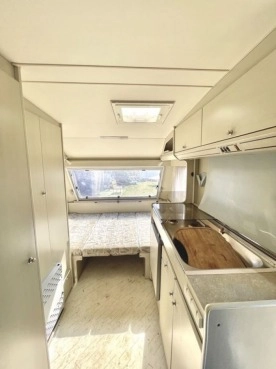                         Przyczeka kempingowa + namiot + mover + toaleta, ZADBANA - zdjęcie 7
                        