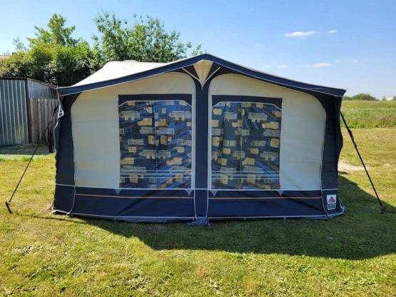                         Hobby De Luxe - zdjęcie 7
                        