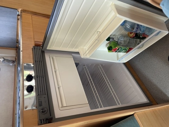                         Sprzedam dużego kampera  - zdjęcie 14
                        