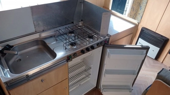                          Buerstner Ventana 425 TN - zdjęcie 4
                        