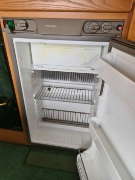                         Przyczepa kempingowa - zdjęcie 2
                        