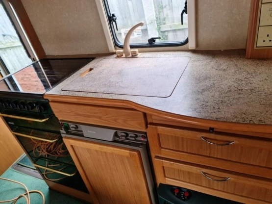                         Przyczepa kempingowa - zdjęcie 8
                        