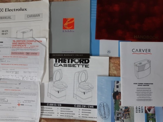                         Przyczepa kempingowa Elddis Typhoon XL - 2000 r. - zdjęcie 4
                        