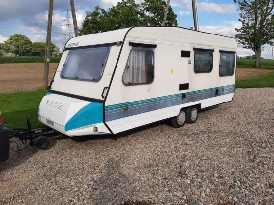                         Przyczepa kempingowa Adria DeLux 530 TD - zdjęcie 1
                        