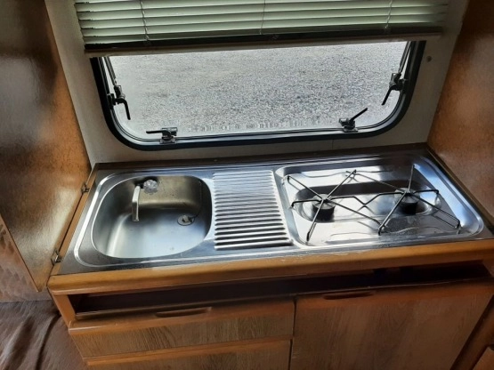                         Przyczepa kempingowa Adria DeLux 530 TD - zdjęcie 6
                        