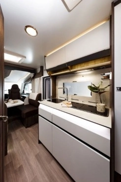                         Nowy Kamper Benimar Amphitryon INTEGRA 2022, dealer MOBILCAMP - zdjęcie 4
                        