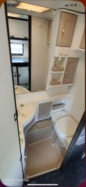                         Sprzedam przyczepę kempingową Hobby Classic Capri - zdjęcie 8
                        