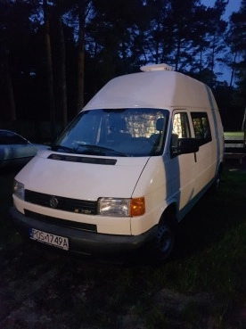                         BUS KAMPER VW Transporter T4 Long, wysoki 2,5tDi, 1997 profesjonalna zabudowa - zdjęcie 4
                        