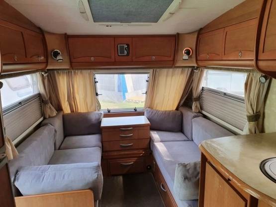                         Przyczepa campingowa Bessacar Cameo 625, atc, mover, klimatyzacja. - zdjęcie 2
                        