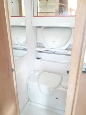                         Przyczepa kempingowa Chateau Cantara - zdjęcie 5
                        