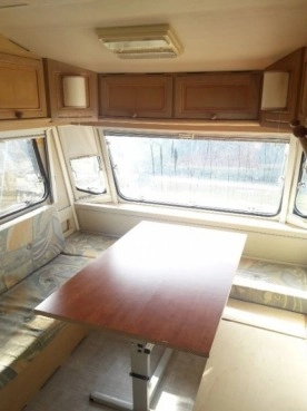                         Przyczepa kempingowa Chateau Cantara - zdjęcie 6
                        