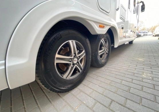                         Frankia F-Line I8900 QD/B Luxury - zdjęcie 12
                        