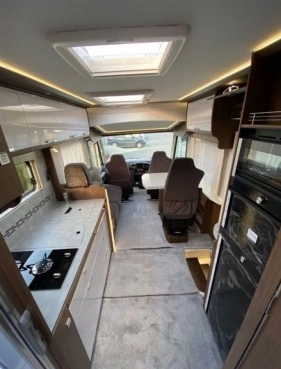                         Frankia F-Line I8900 QD/B Luxury - zdjęcie 2
                        