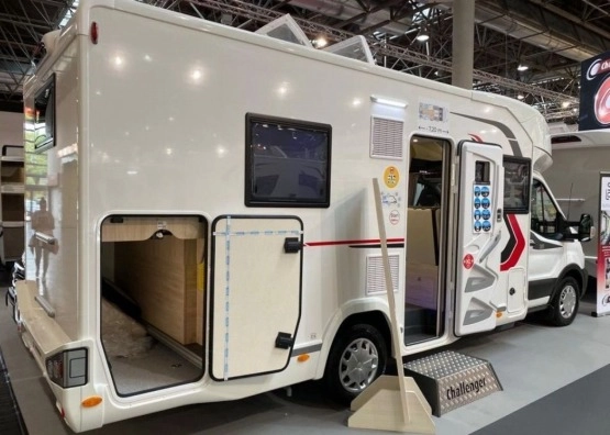                         Ford CHALLENGER 380 Start Edition - zdjęcie 1
                        