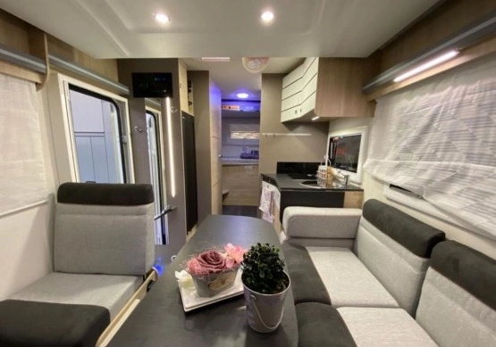                         Ford CHALLENGER 380 Start Edition - zdjęcie 4
                        