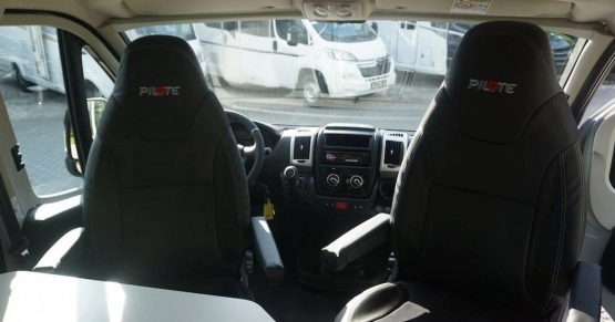                         PILOTE V630 J Premium - zdjęcie 14
                        