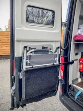                         Kamper Grand California 600 2.0 TDI 200kW Automat 2020 - zdjęcie 2
                        