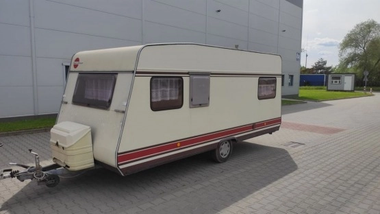                         Przyczepa kempingowa Burstner - zdjęcie 5
                        