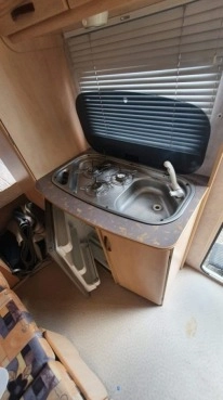                         Przyczepa kempingowa Sterckeman 2001r przedsionek prysznic WC kaseta ! - zdjęcie 3
                        