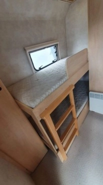                         Przyczepa kempingowa Sterckeman 2001r przedsionek prysznic WC kaseta ! - zdjęcie 4
                        