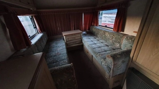                         Przyczepa kempingowa do stacjonarna prysznic WC ciepła woda okazja! - zdjęcie 3
                        