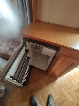                         Wilk 400 przyczepa bardzo zadbana przedsionek WC kaseta okazja !!! - zdjęcie 4
                        