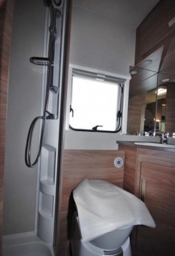                         KNAUS Sport Silver Selection 580 QS - zdjęcie 16
                        