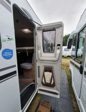                         drzwi - KNAUS Live I 700 MEG
                        