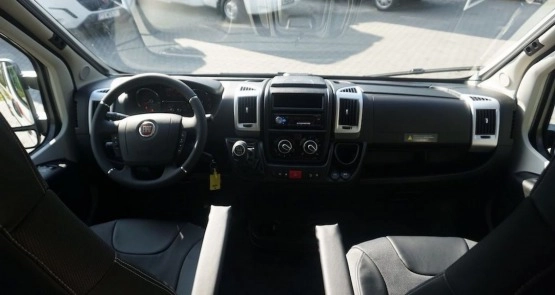                         PILOTE V630 J Premium   - zdjęcie 3
                        