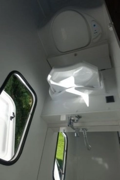                         NOWA Kempingowa N-CROSS Niewiadów 4-os. łóżko piętr. DMC 850 do 1000kg - zdjęcie 2
                        