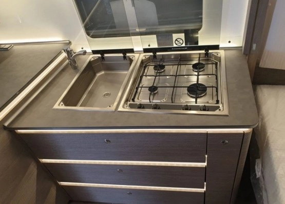                         Dethleffs EXCLUSIV 560 FR - zdjęcie 11
                        