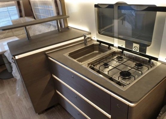                         Dethleffs EXCLUSIV 560 FR - zdjęcie 12
                        