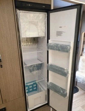                         Dethleffs EXCLUSIV 560 FR - zdjęcie 17
                        