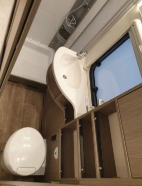                         Dethleffs EXCLUSIV 560 FR - zdjęcie 7
                        