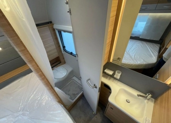                         Dethleffs CAMPER 650 FMK Najnowszy Model 2021   - zdjęcie 8
                        