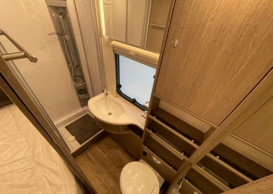                         Dethleffs EXCLUSIV 560 FR - zdjęcie 5
                        