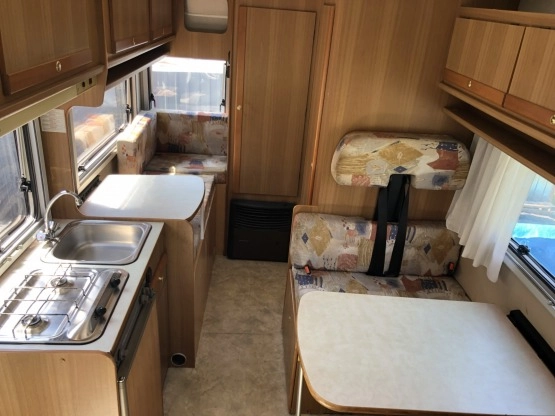                         Ford Transit KAMPER udokumentowany przebieg  - zdjęcie 4
                        