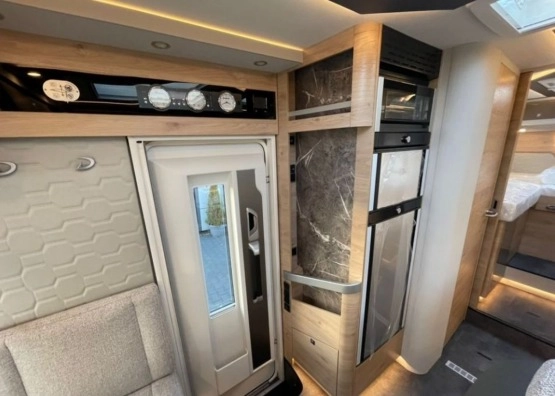                         Nowy kamper DETHLEFFS ESPIRIT I 7150-2 EB - zdjęcie 14
                        