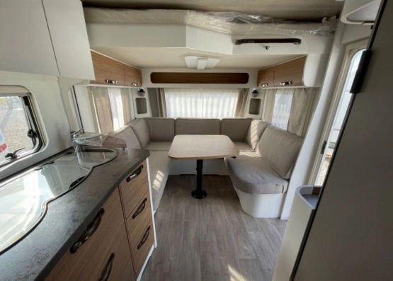                         Nowa przyczepa kempingowa Hymer-Eriba HYMER ERIBA NOVA 555 - zdjęcie 4
                        