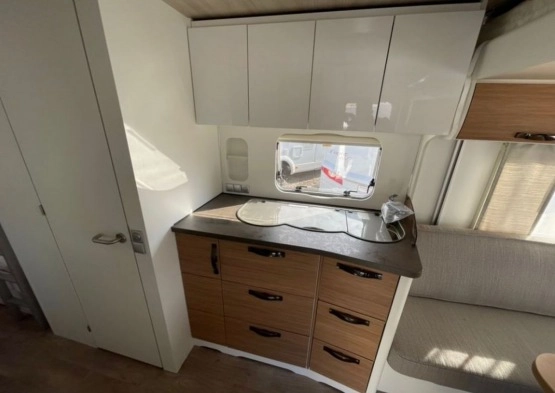                         Nowa przyczepa kempingowa Hymer-Eriba HYMER ERIBA NOVA 555 - zdjęcie 7
                        