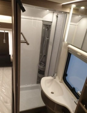                         Nowa przyczepa kempingowa Dethleffs EXCLUSIV 560 FR - zdjęcie 6
                        