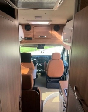                         Kamper Fiat Ducato - zdjęcie 4
                        