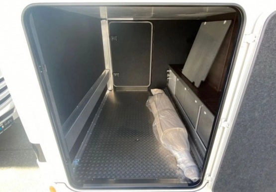                         Nowy kamper Concorde KAMPER CONCORDE CREDO 840 L   - zdjęcie 12
                        