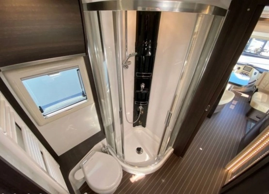                         Nowy kamper Concorde KAMPER CONCORDE CREDO 840 L   - zdjęcie 16
                        