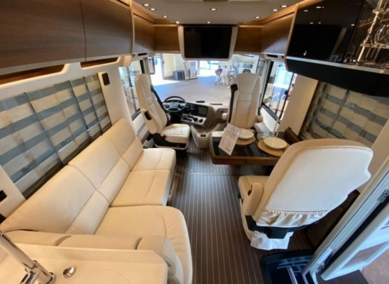                         Nowy kamper CONCORDE LINER 1090 GI - zdjęcie 10
                        