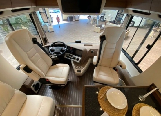                         Nowy kamper CONCORDE LINER 1090 GI - zdjęcie 11
                        