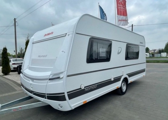                         okno - Dethleffs Nomad 490 EST
                        